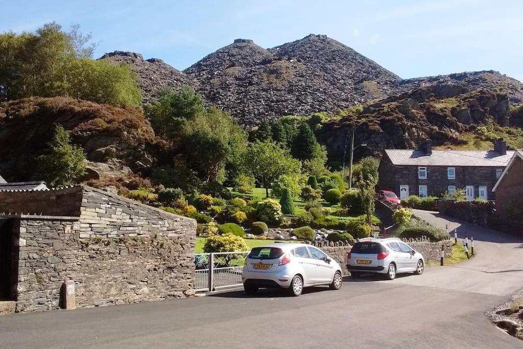 Mountain Walks Straight From The Doorstep Villa Blaenau Ffestiniog Bagian luar foto